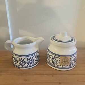 Williams Sonoma Sugar & Creamer Set